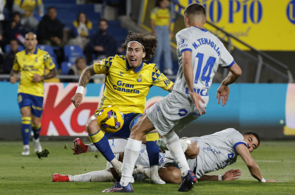 Las Palmas gubio 0:2 do 90' i uzeo bod