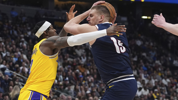 Jokić i Marej srušili desetkovane Lejkerse VIDEO