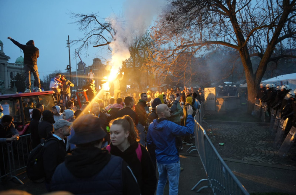 Sramni prizori kod Pionirskog parka: Blokaderi za sobom ostavili gomilu smeća VIDEO