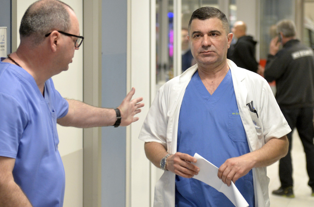 Arsenijević: Urgentni zbrinuo 23 povređenih sa protesta, svi pušteni na kućno lečenje