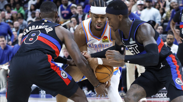 Neverovatni Šej sam srušio Detroit VIDEO