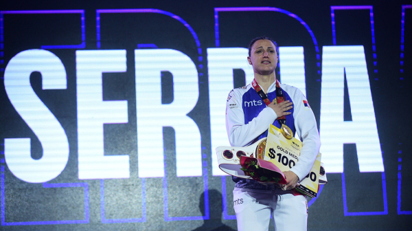 Od ostavljene bebe u porodilištu do šampionke sveta! FOTO/VIDEO