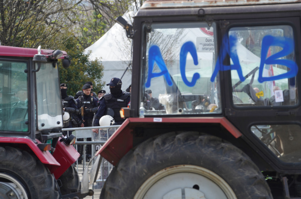 Lažne tvrdnje o tzv. zvučnom topu kao deo političke manipulacije i pokušaj širenja panike?