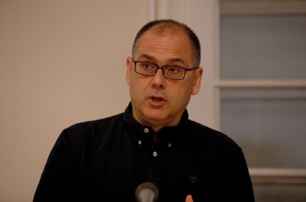 Pustio laž kao činjenicu, a sada tvrdi: "Nema dokaza o zvučnom topu, ovo je kao rasprava o veri u Boga" VIDEO