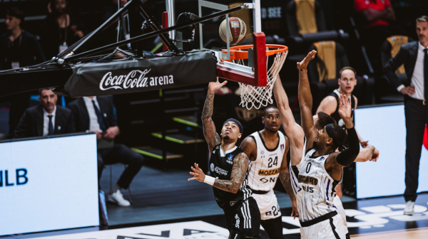 Dubai na Evroligine oči srušio Partizan!