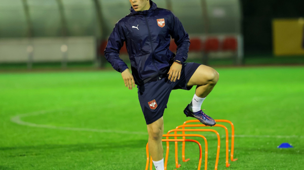 Budućnost je srpskog fudbala i nema tremu: "Privilegija je biti u reprezentaciji"