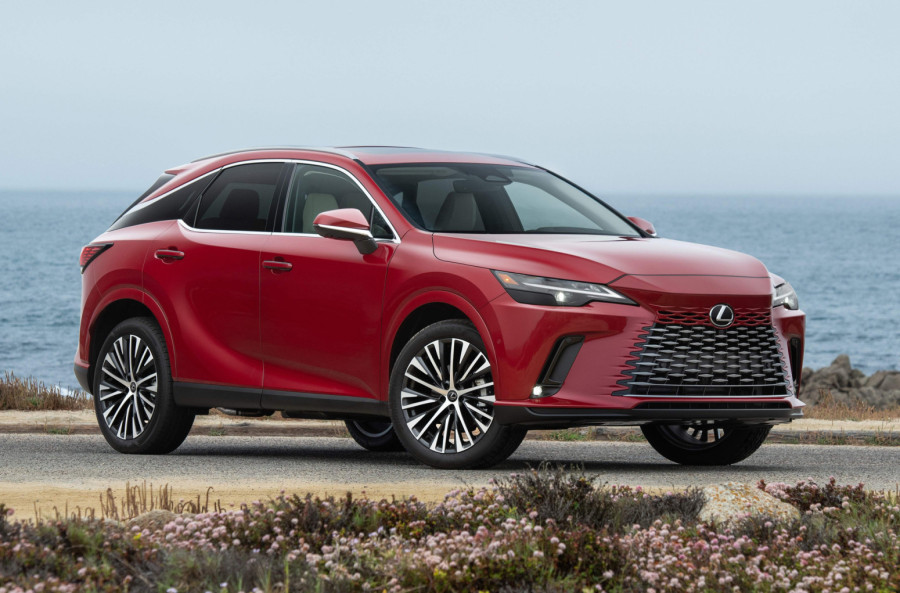 Toyota rasproda automobile za 36 dana, Dodge ih gomila mesecima