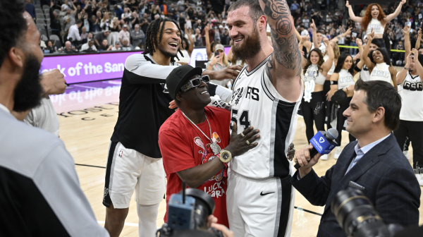 Gruzin ispisao istoriju NBA lige VIDEO