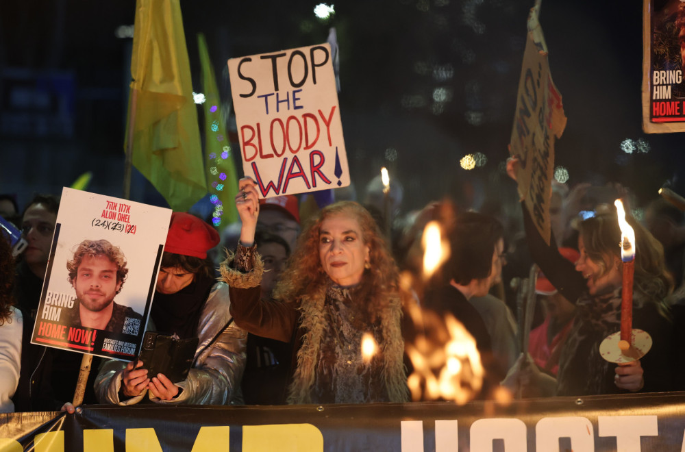 Stotine ljudi na ulicama Izraela: Krenuli na kuću premijera; Upotrebljeni vodeni topovi