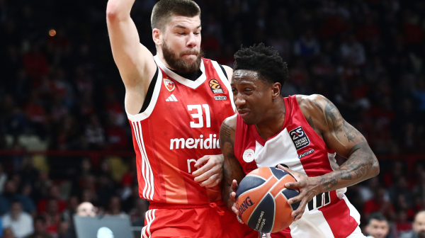 Zvezda srušila Olimpijakos; "Razmaženi tim"; Nedović zasmejao sve