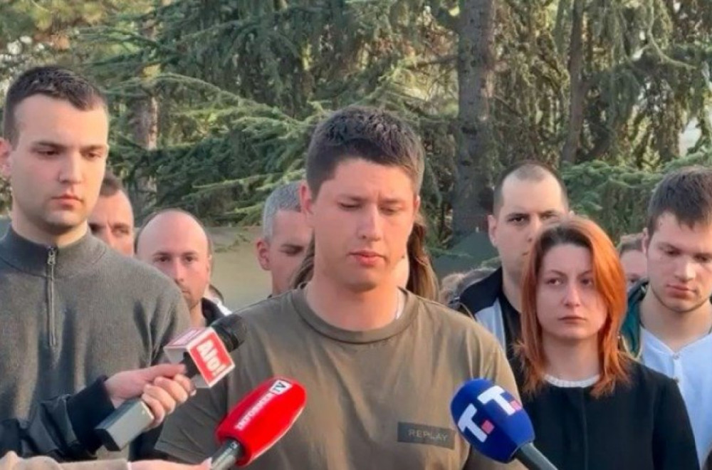 Studenti koji žele da uče izjavili saučešće porodici Crnčević; Krivična prijava protiv rektora u Kragujevcu