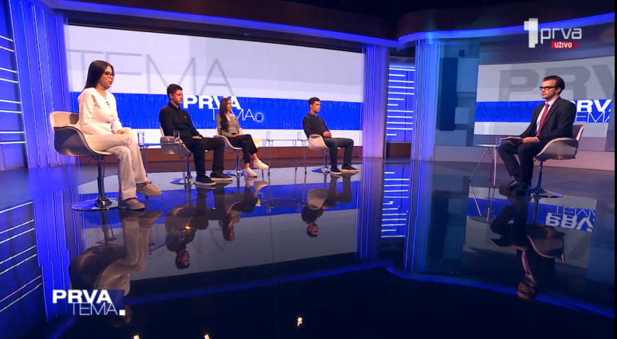 Studenti koji žele da uče na TV Prva poručili: Ostajemo u Pionirskom parku do ispunjenja zahteva