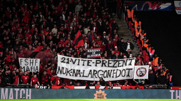 Albanci na Vembliju veličali pogrom Srba VIDEO