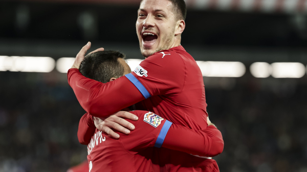 Poklon gol kojim je Srbija povela na Marakani! VIDEO