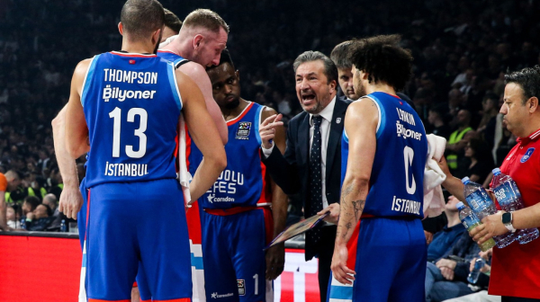 Efes u naletu pred Zvezdu – šesta uzastopna pobeda!