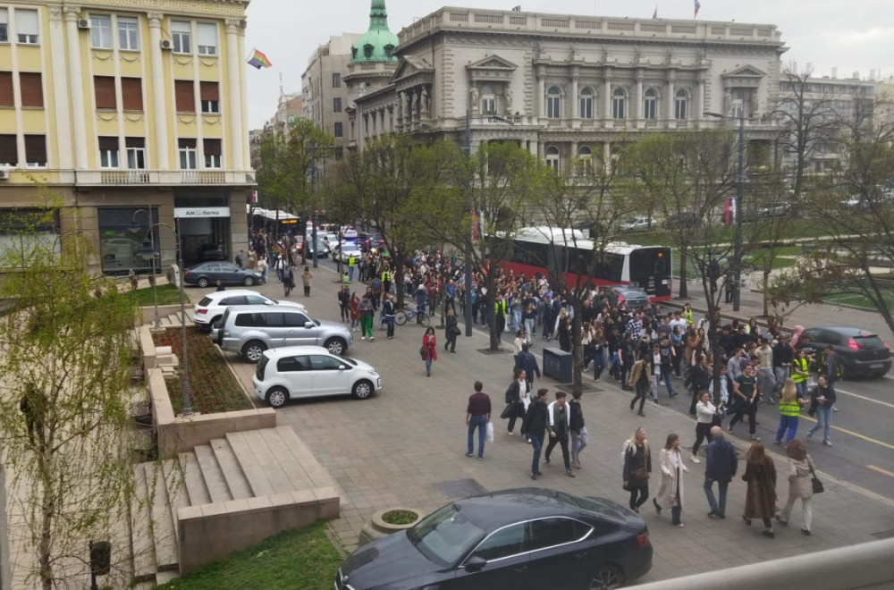 Blokaderi ponovo zaustavili saobraćaj u Beogradu: Evo koliko ih je danas FOTO