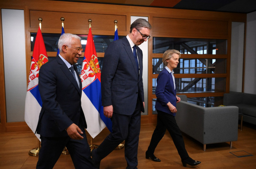 Važan sastanak; Vučić: Počastvovan što sam imao priliku da razgovaram sa dvoje najvažnijih lidera EU FOTO