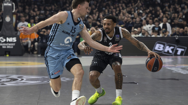 Partizan srušio Albu – Dejvis dominirao, Karlik "flertovao" sa dabl-dablom VIDEO