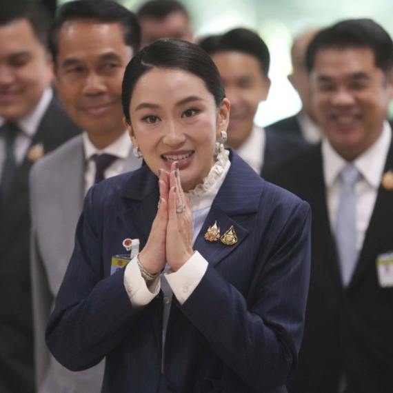 Tajlandska premijerka preživela glasanje o nepoverenju