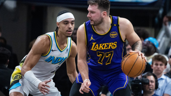 Dončić predvodio Lejkerse – Lebron uz zvuk sirene "rešio" VIDEO