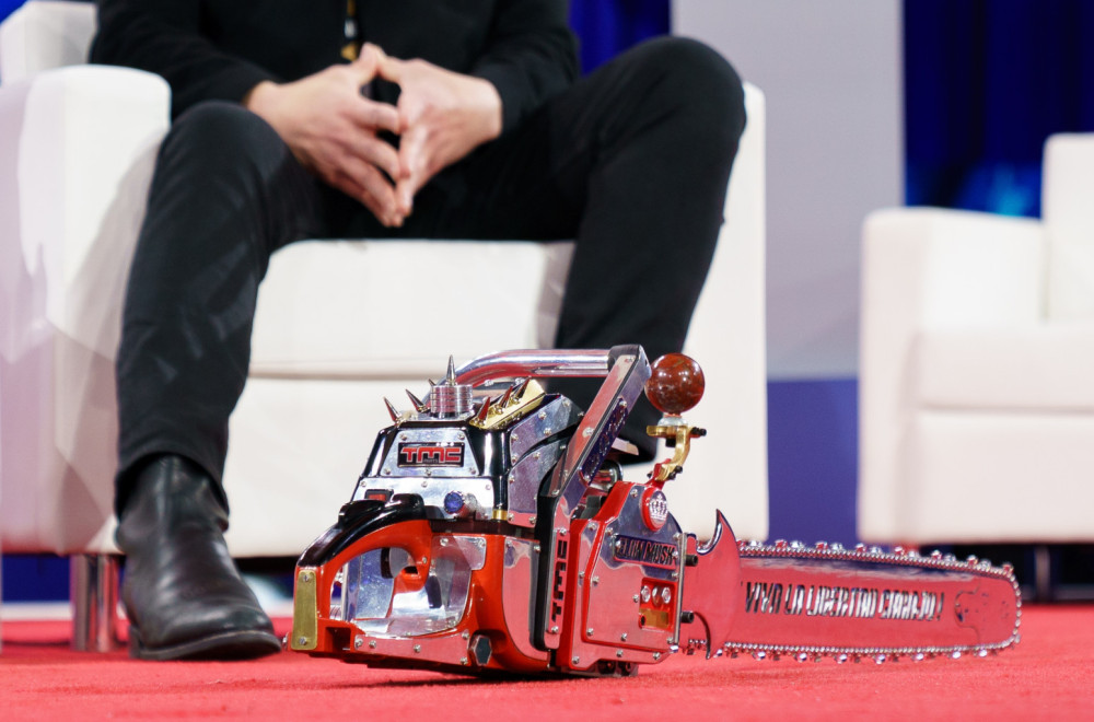 Mahao motornom testerom pa uveo stroge mere štednje: Zemlja sad ubrzano raste