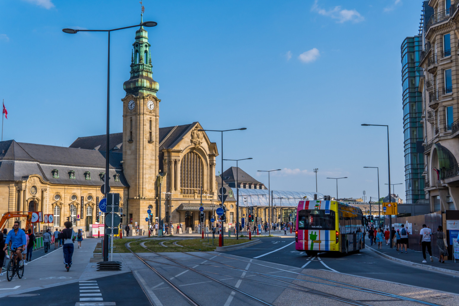 Jutjuber posetio najbogatiju zemlju sveta: Mali, ali moćni FOTO/VIDEO