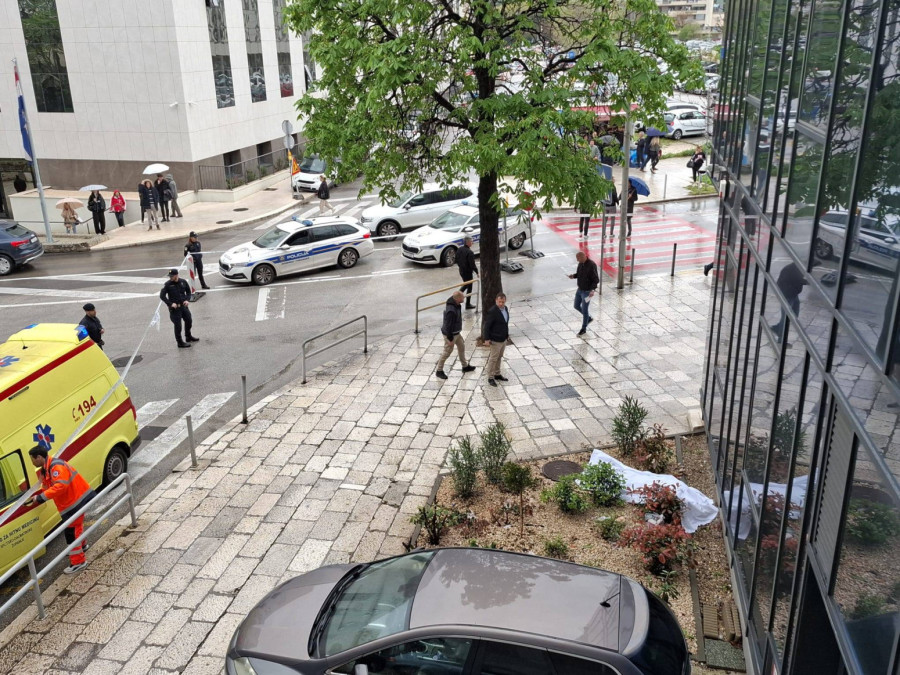 Preokret u slučaju opljačkane banke: Napadač posle uzetog plena pucao u sebe