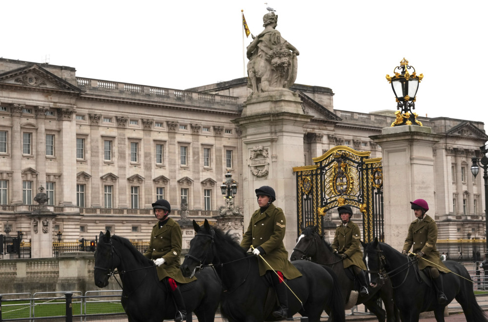 Poverljivi podaci u kanti za đubre: "Ključevi od oružja i IDS kodovi"