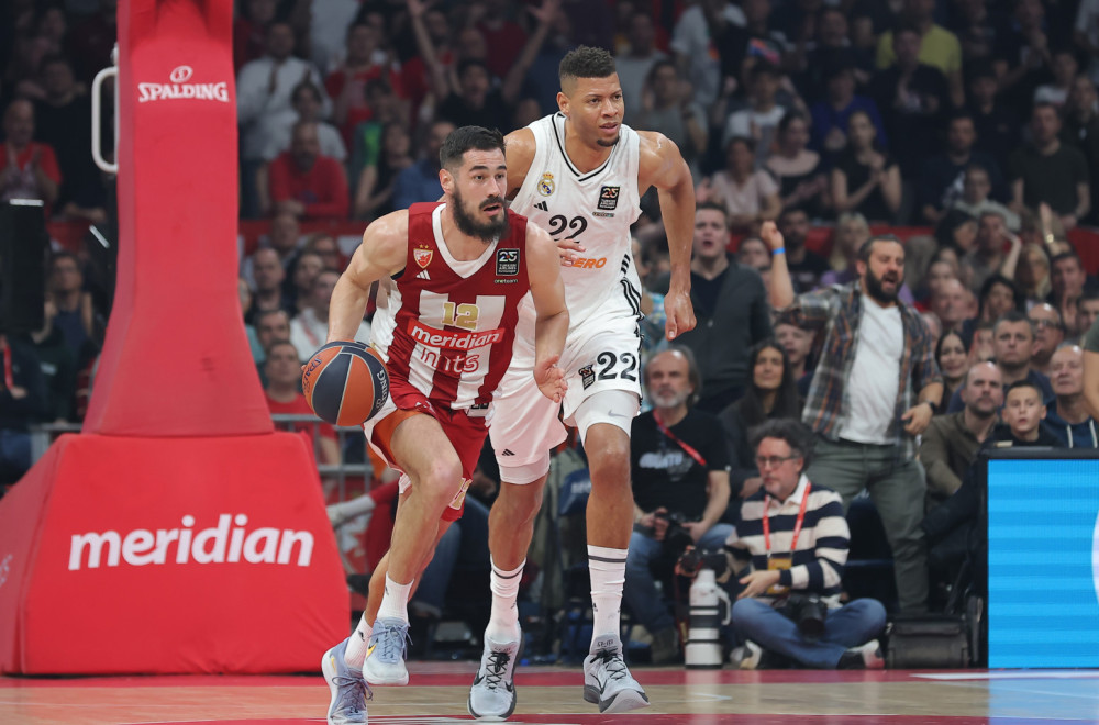 Košarkaški rat u Areni – Tavares pesnicom po rebrima Kalinića VIDEO