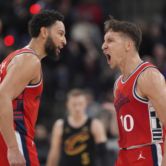 Bogdanović razigravao saigrače – Klipersi "razneli" Netse VIDEO