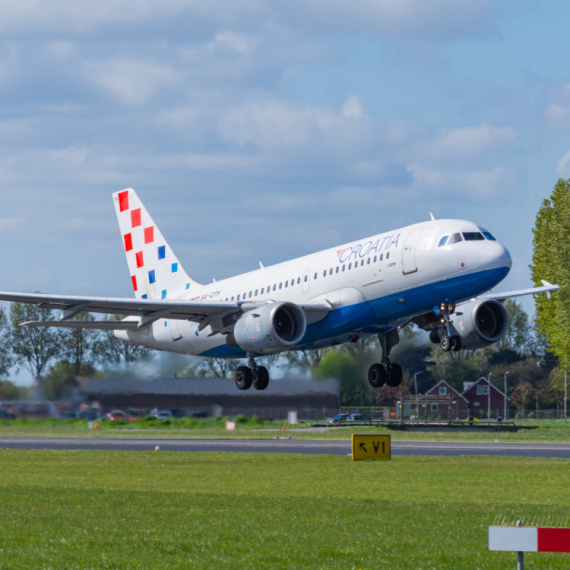 Uzbuna na nebu iznad Hrvatske: Avion se vratio u Zagreb odmah nakon uzletanja