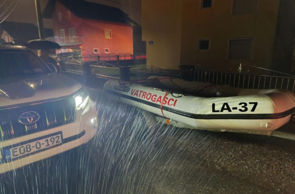 Naređena evakuacija: 600 objekata poplavljeno; "Ovo nismo videli 100 godina" FOTO/VIDEO