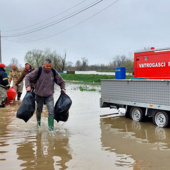 Kataklizma u regionu; Poplavljeno 800 objekata – Proglašeno vanredno stanje FOTO