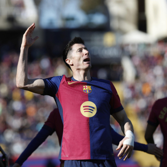 Barsa zabrinula u katalonskom derbiju – onda je Levandovski stupio na scenu