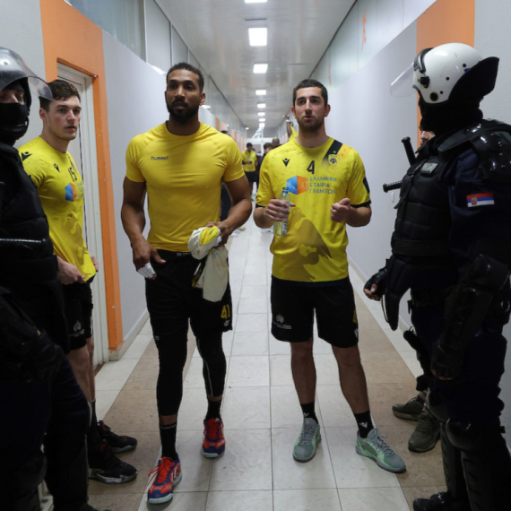 Haos na Banjici: Otkazan meč Partizana i AEK-a!