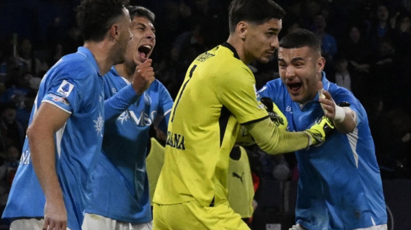 Jović "zakuvao" – Napoli "preživeo" Milan! VIDEO