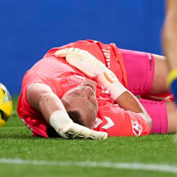 Užas u Španiji: Silesen iznet na nosilima, pa hitno operisan! VIDEO