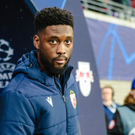 Parižani slave bivšeg napadača Zvezde