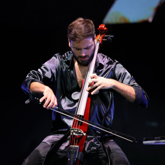 Hrvatski muzičar izveo tradicionalnu srpsku pesmu: Komentari ne prestaju, iznenadićete se VIDEO
