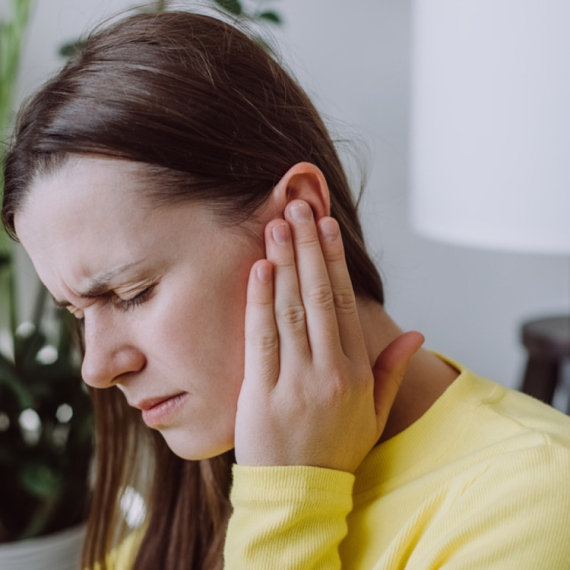Ovim namirnicama smanjićete problem zujanja u ušima