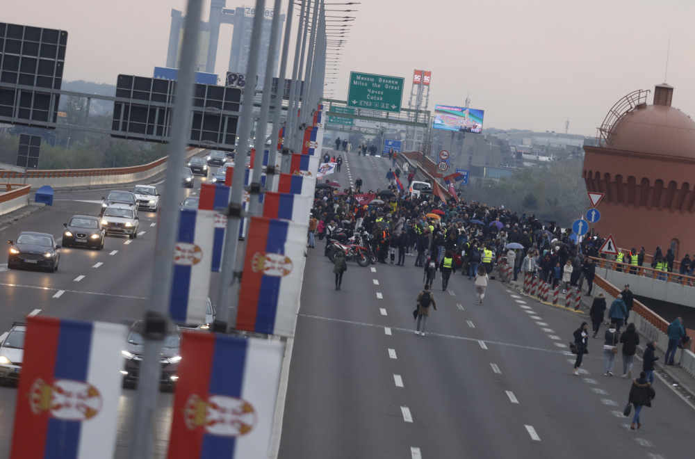 Brnabić: Maloletnici brutalno zloupotrebljeni od stranaka bivšeg režima i starijih blokadera