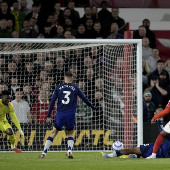 Milenković "komandovao" – Notingem pokazao Junajtedu ko je ko VIDEO