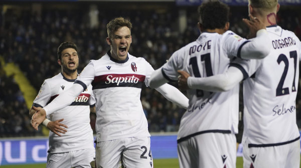 Strašna Bolonja jednom nogom u finalu Kupa