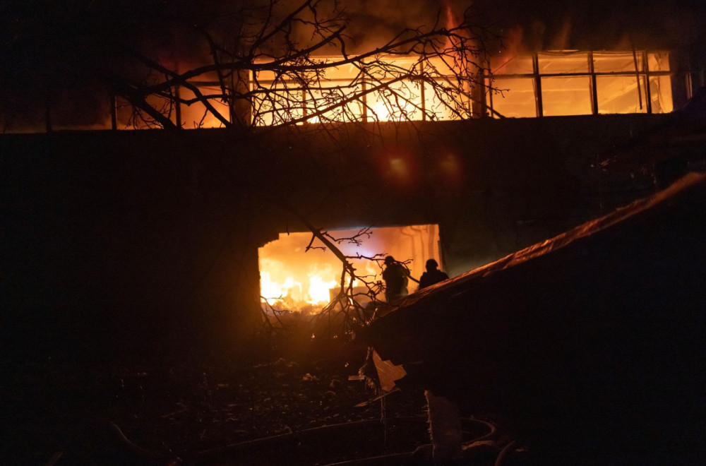 Rat – dan 1.329: Rusi preuzeli kontrolu; Ukrajina bez struje; Tramp sve bliži odluci – stiže tomahavk