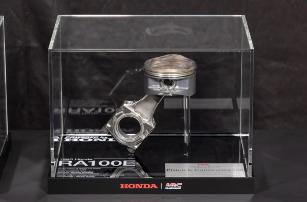 Honda vam prodaje delove F1 bolida Airtona Sene VIDEO