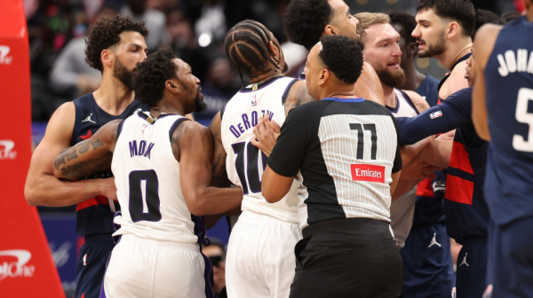 Tristan ubacio 17 poena i umalo se potukao VIDEO