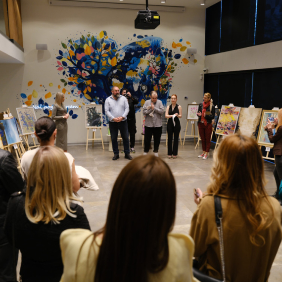 Budi svetlost, osvetli mrak: Humanitarna izložba za osobe sa autizmom u Fondaciji Mozzart do 6. aprila