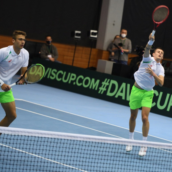 Pogodio rivala posle poena – diskvalifikovan VIDEO