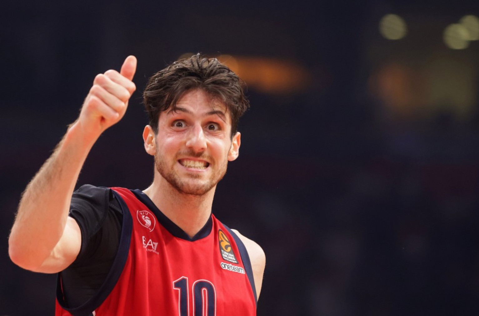 Košarkaš Armanija polomio nos