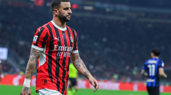 Milan vraća Vokera u Mančester siti